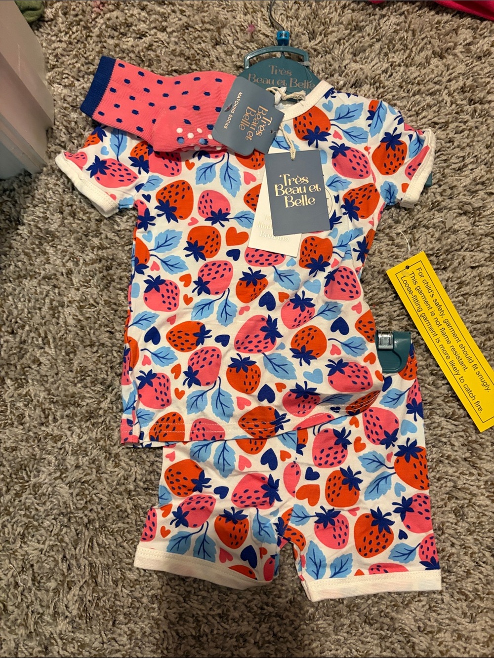 Très Beau et Belle Kids Strawberry Short Pajama Set - Pink & Blue